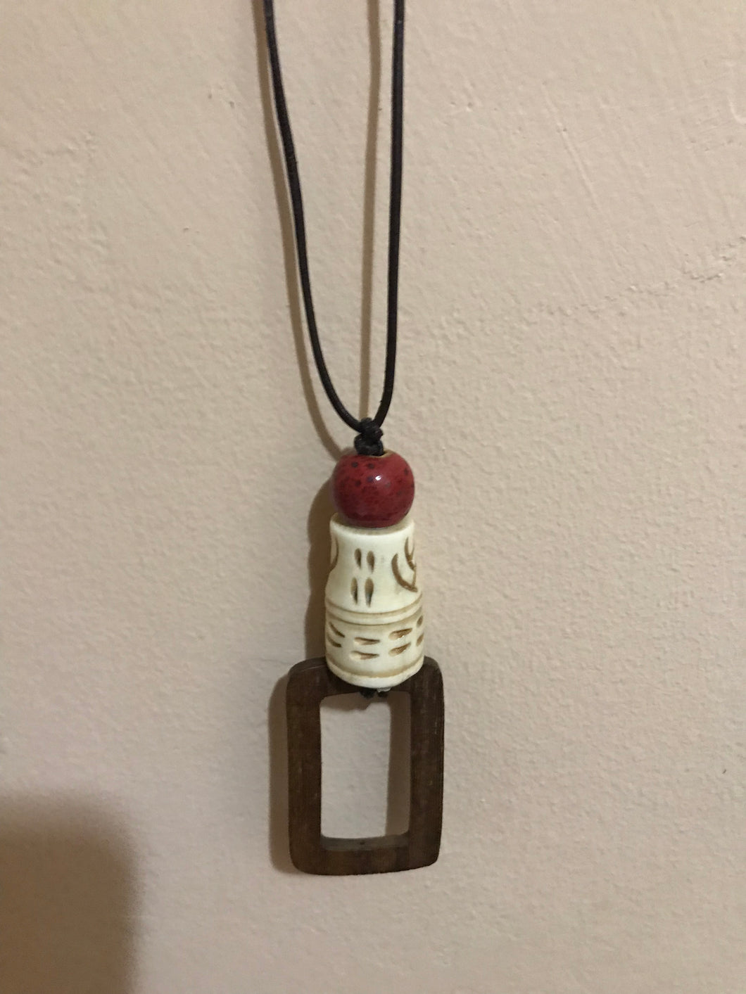 Bone & Wood Glasses Holders