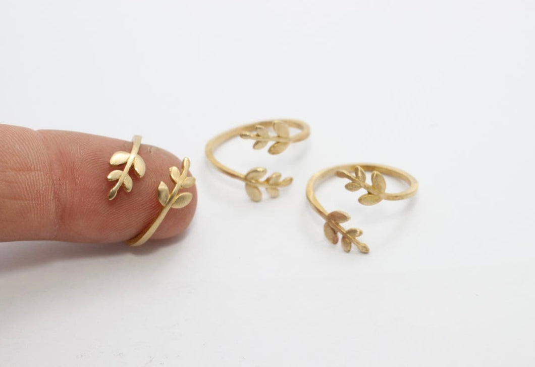 TINY BRASS LEAF RING
