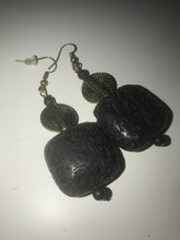 Load image into Gallery viewer, Lava Earring
