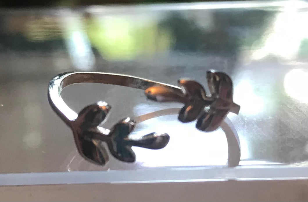 Silver Dainty Leaf Ring/Toe Ring